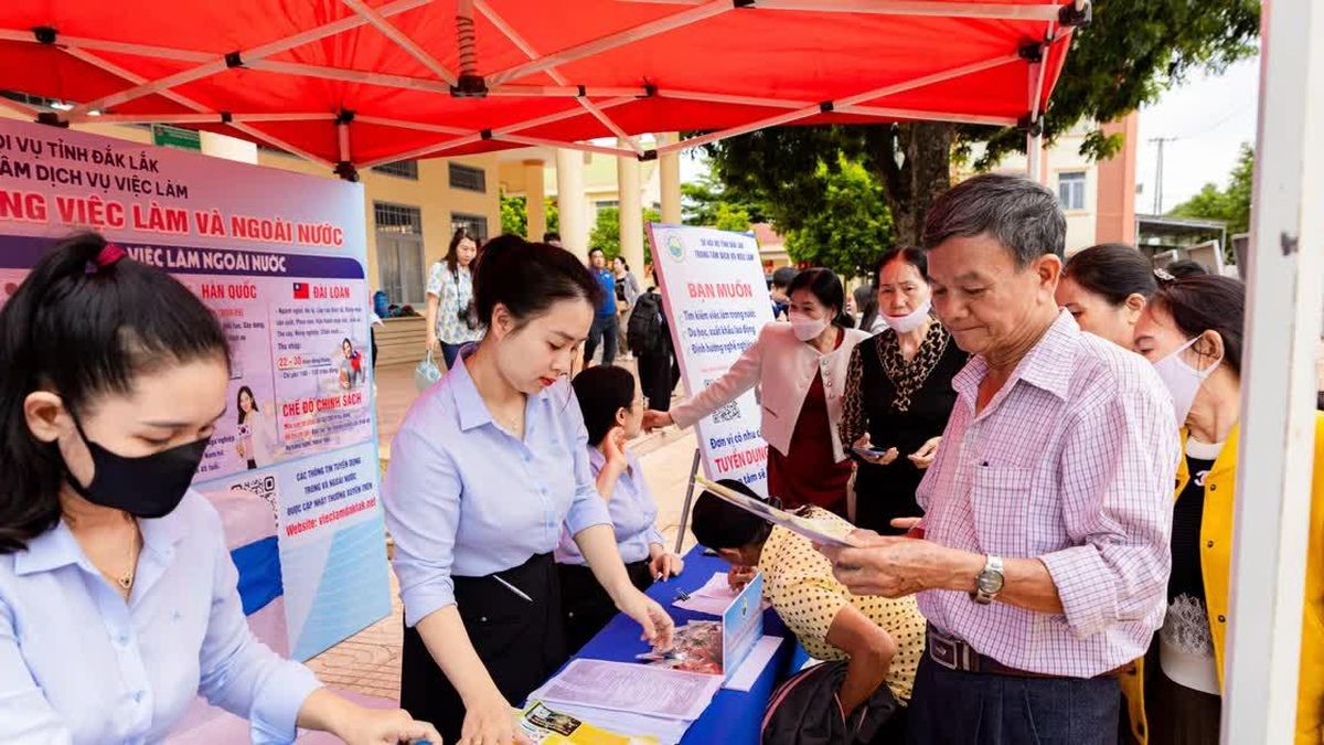 Tìm việc gần hơn từ những kết nối số - Báo Giáo Dục & Thời Đại