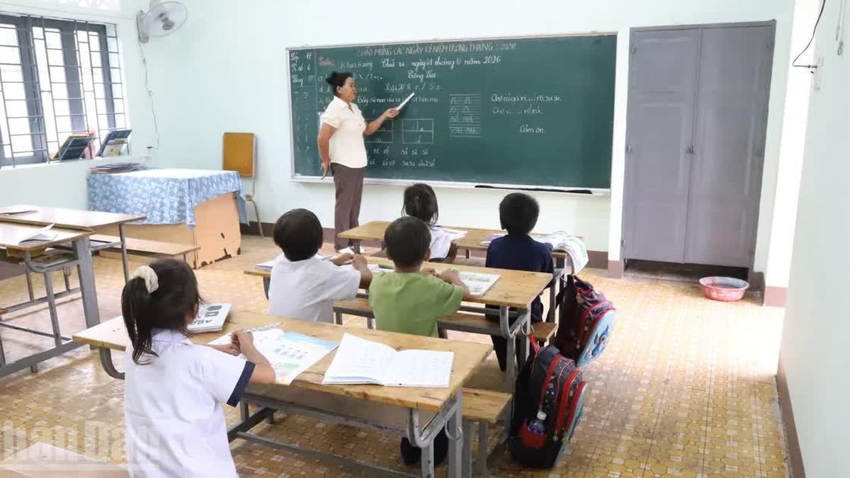 [Ảnh] Lớp học đặc biệt giữa vùng biên giới Đắk Lắk - Báo Nhân Dân