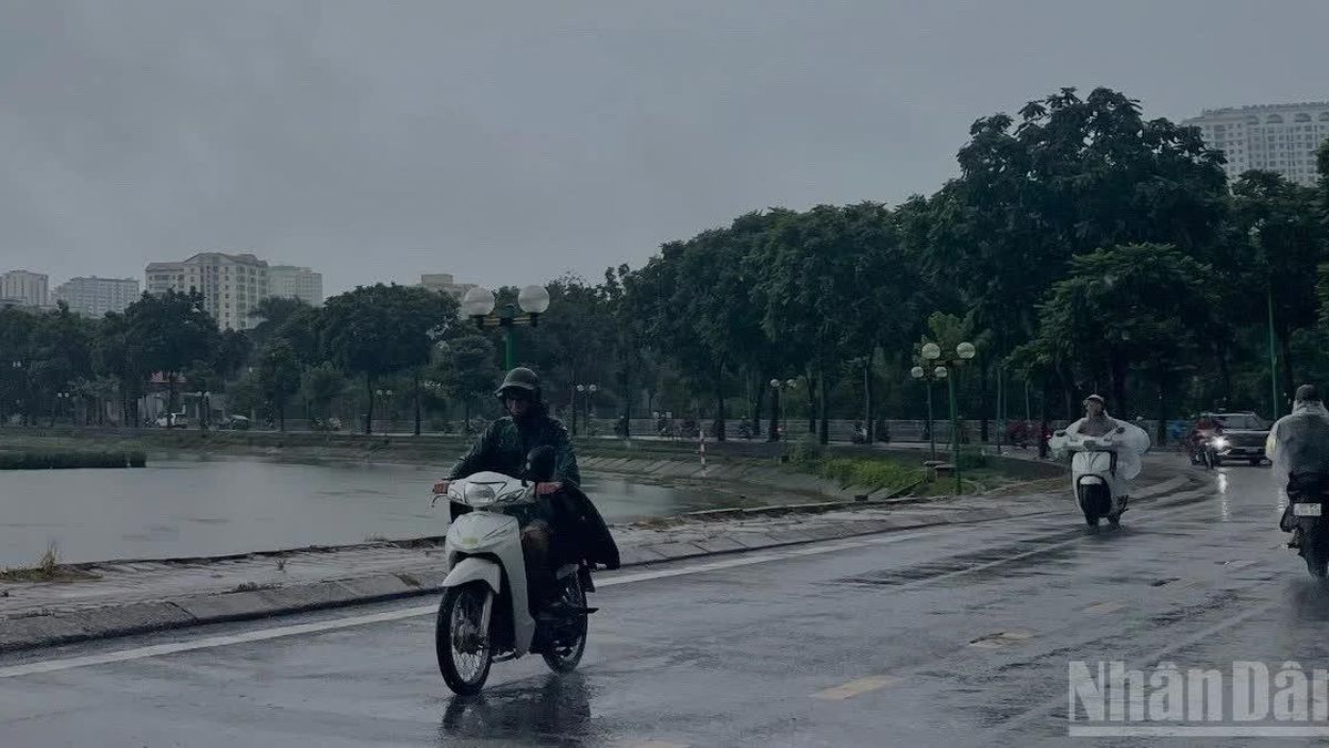 Cảnh báo mưa lớn từ Hà Tĩnh đến thành phố Đà Nẵng, cục bộ có nơi mưa rất to trên 250mm - Báo Nhân Dân