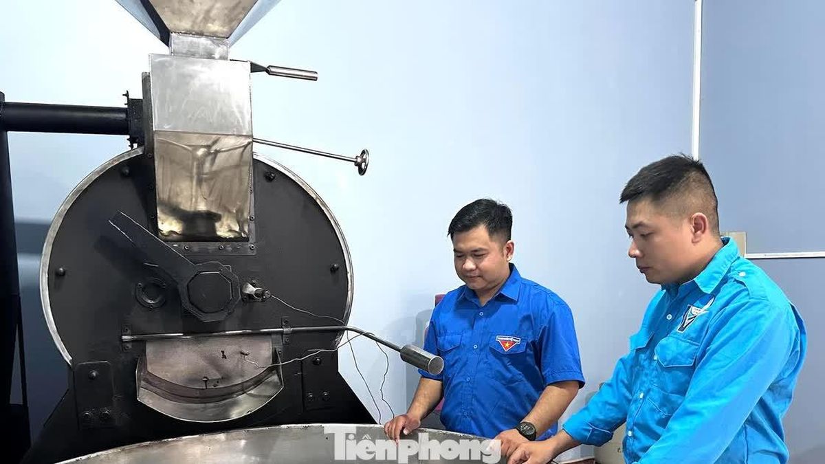 Chàng trai nâng tầm hạt cà phê quê hương - Báo Tiền Phong