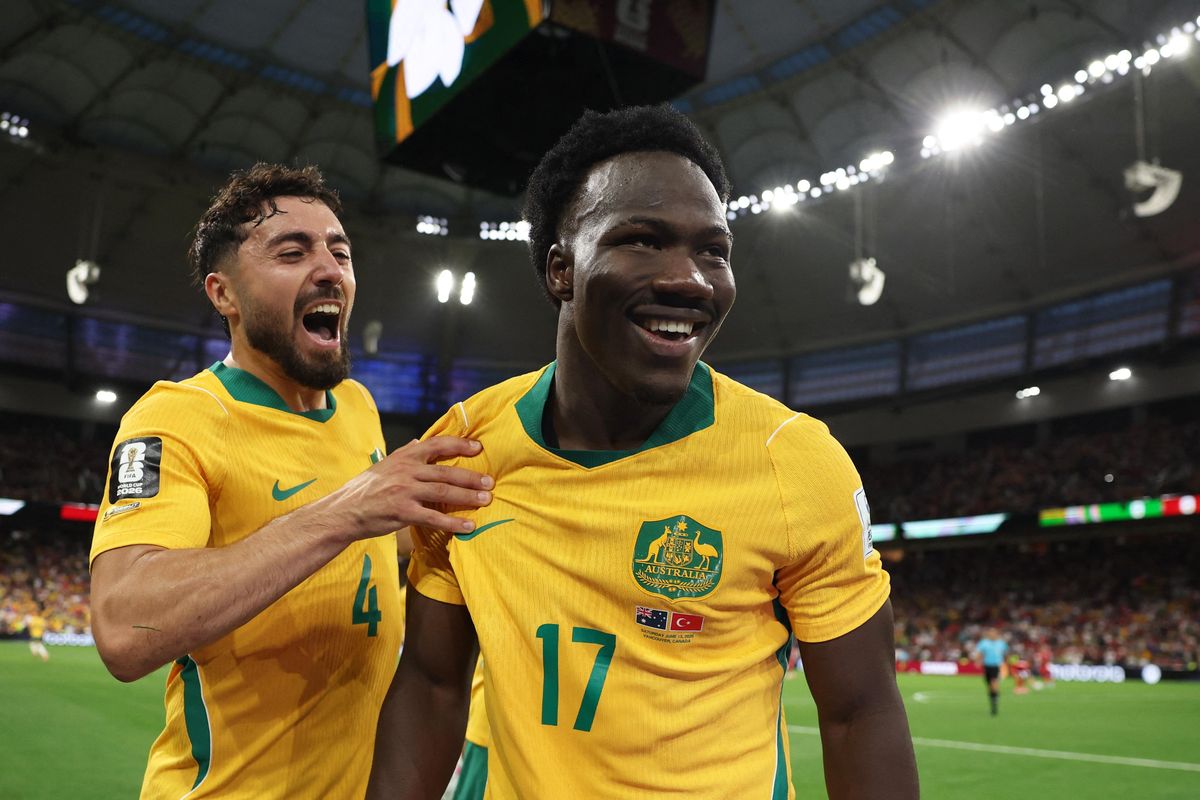 Các đội châu Á vẫn bất bại ở World Cup - Tạp chí Tri thức
