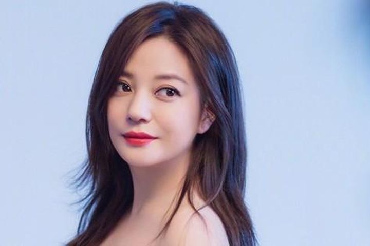 Triệu Vy bị loại khỏi phim, hết đường quay lại showbiz - Báo Gia Đình ...